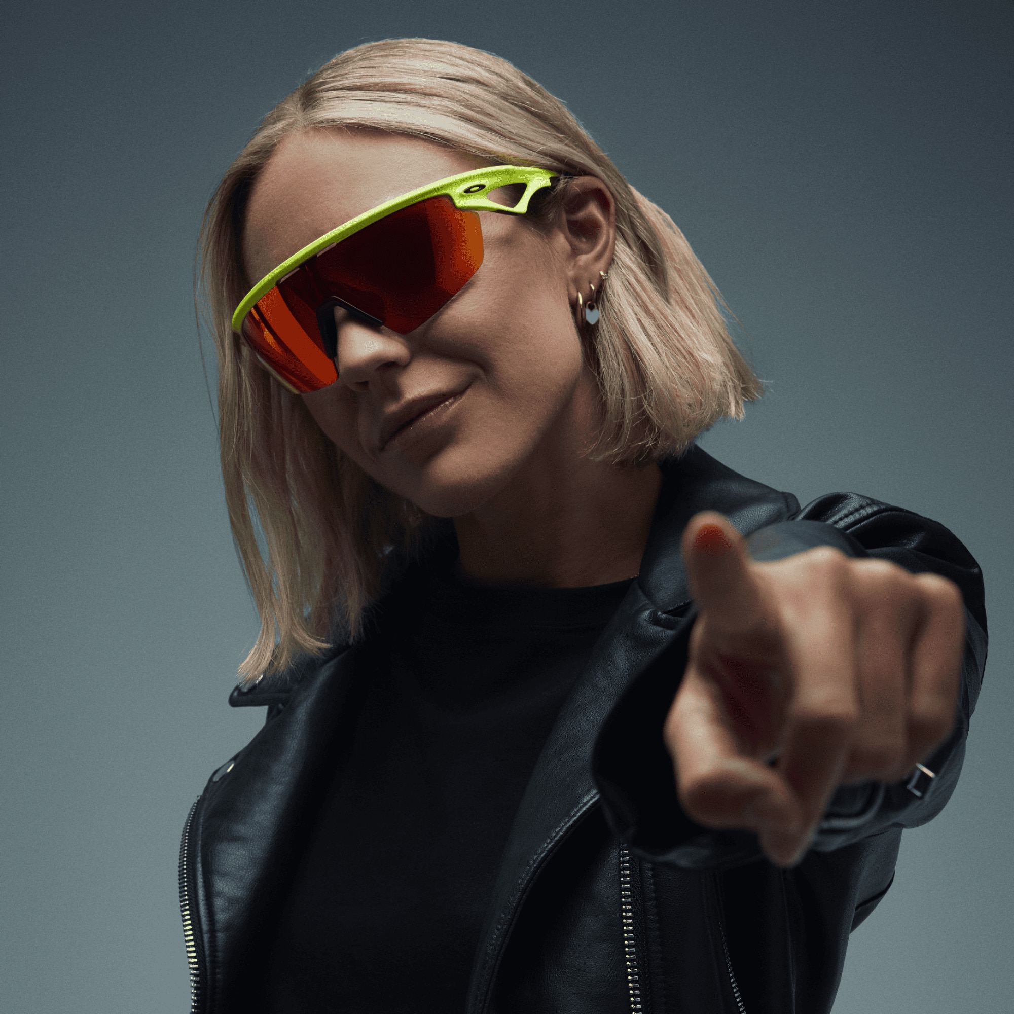 Meta và Oakley: Hợp tác phát triển kính thông minh đầy hứa hẹn - Ảnh 1.