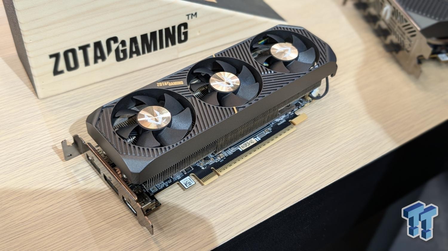 RTX 5060 Mini: Kích thước nhỏ gọn, hiệu suất mạnh mẽ - Ảnh 1.