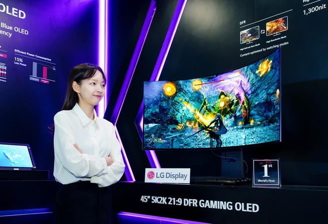 Màn hình OLED gaming 5K2K