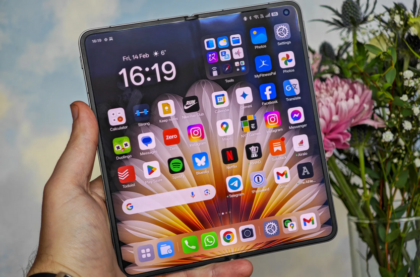 Mẫu điện thoại gập mới