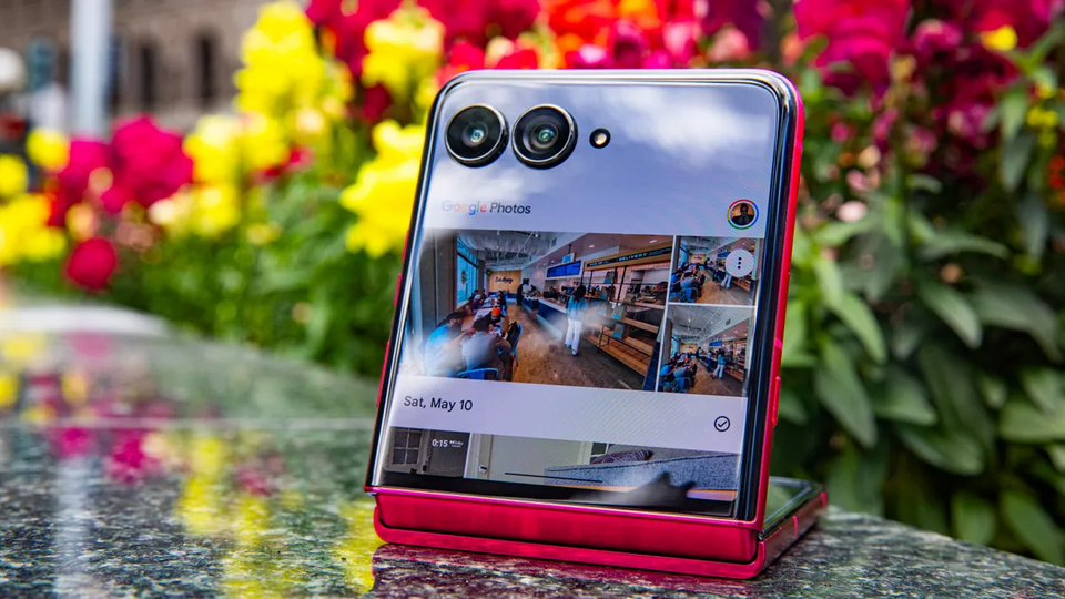 smartphone gập