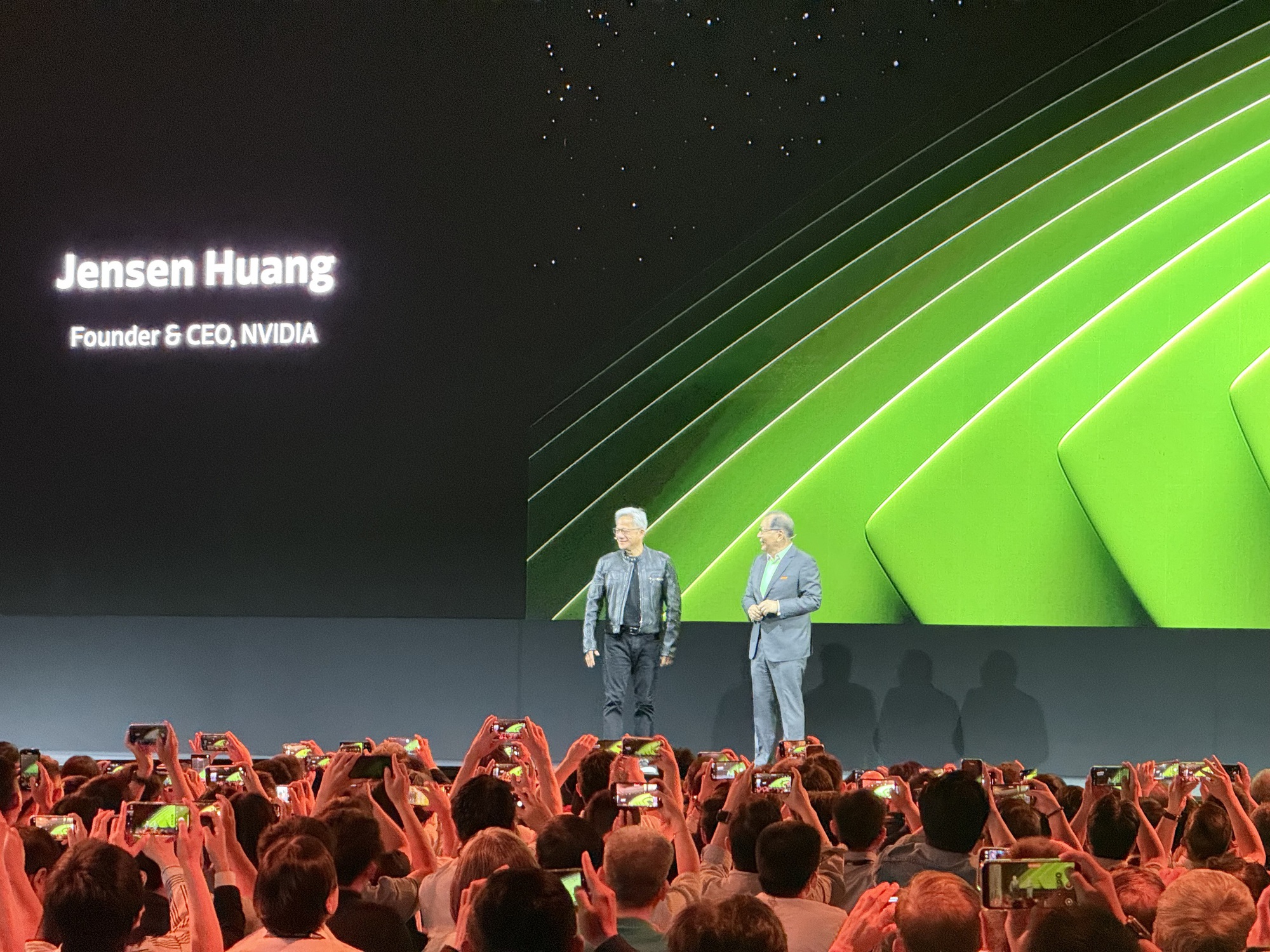 MediaTek công bố định hướng phát triển tại Computex 2025: Một tương lai mà AI ở mọi nơi, dành cho tất cả mọi người- Ảnh 10.