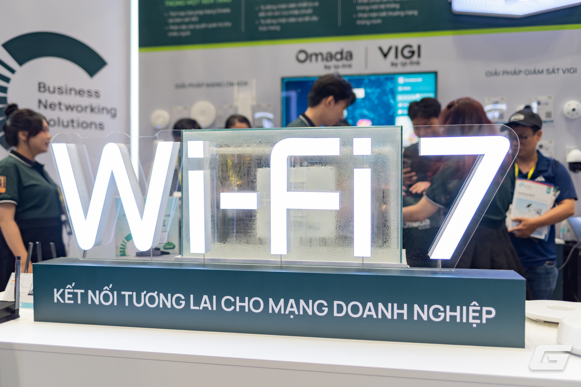 Triển lãm Quốc tế Vietnam ICTComm 2025: Khám Phá Thiết Bị Wi-Fi 7 Chống Nước Đầu Tiên - Ảnh 2.