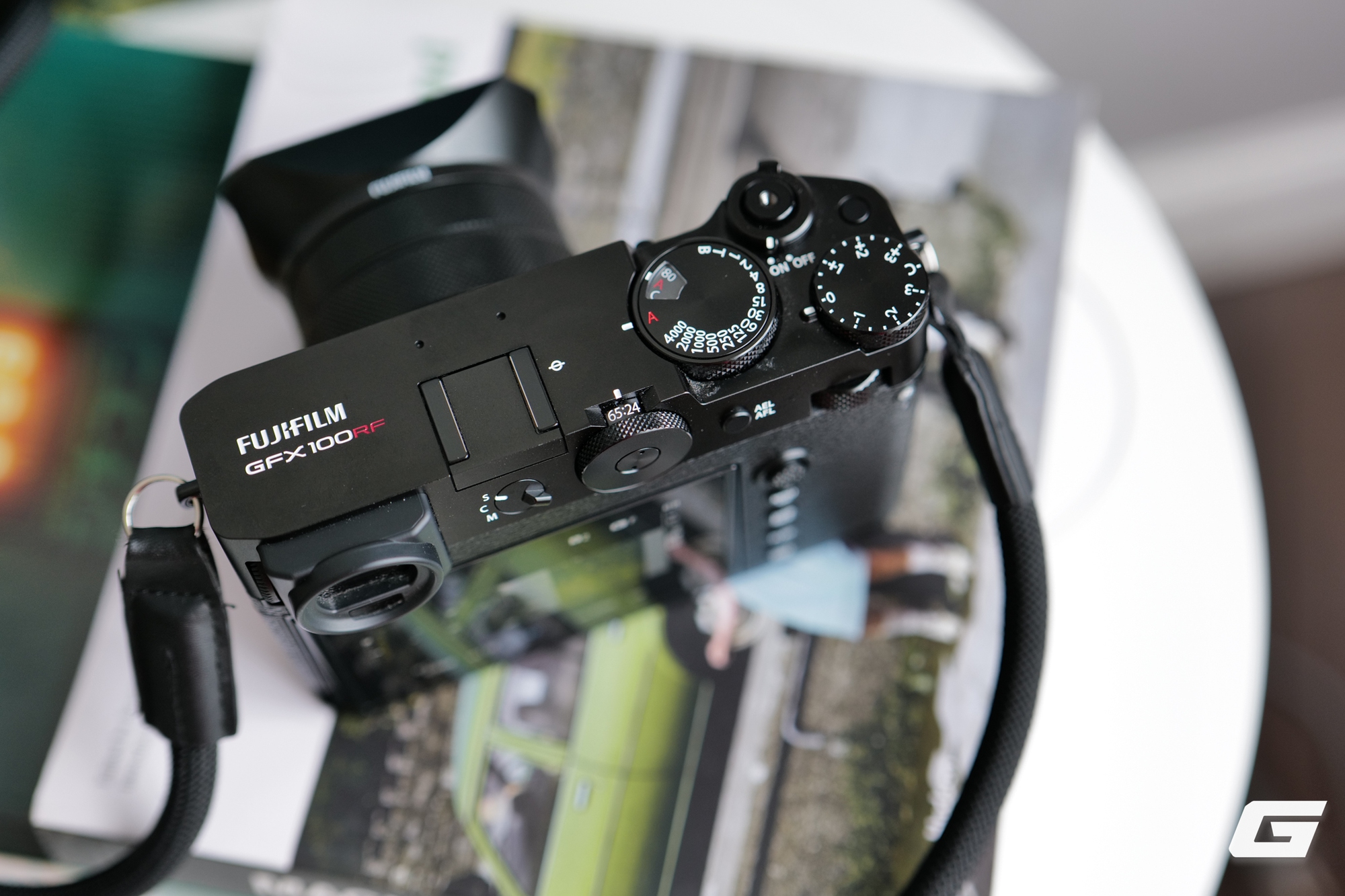 Đánh giá GFX100RF: Chiếc máy ảnh khiến tôi có cảm tình lại với Fujifilm- Ảnh 14.