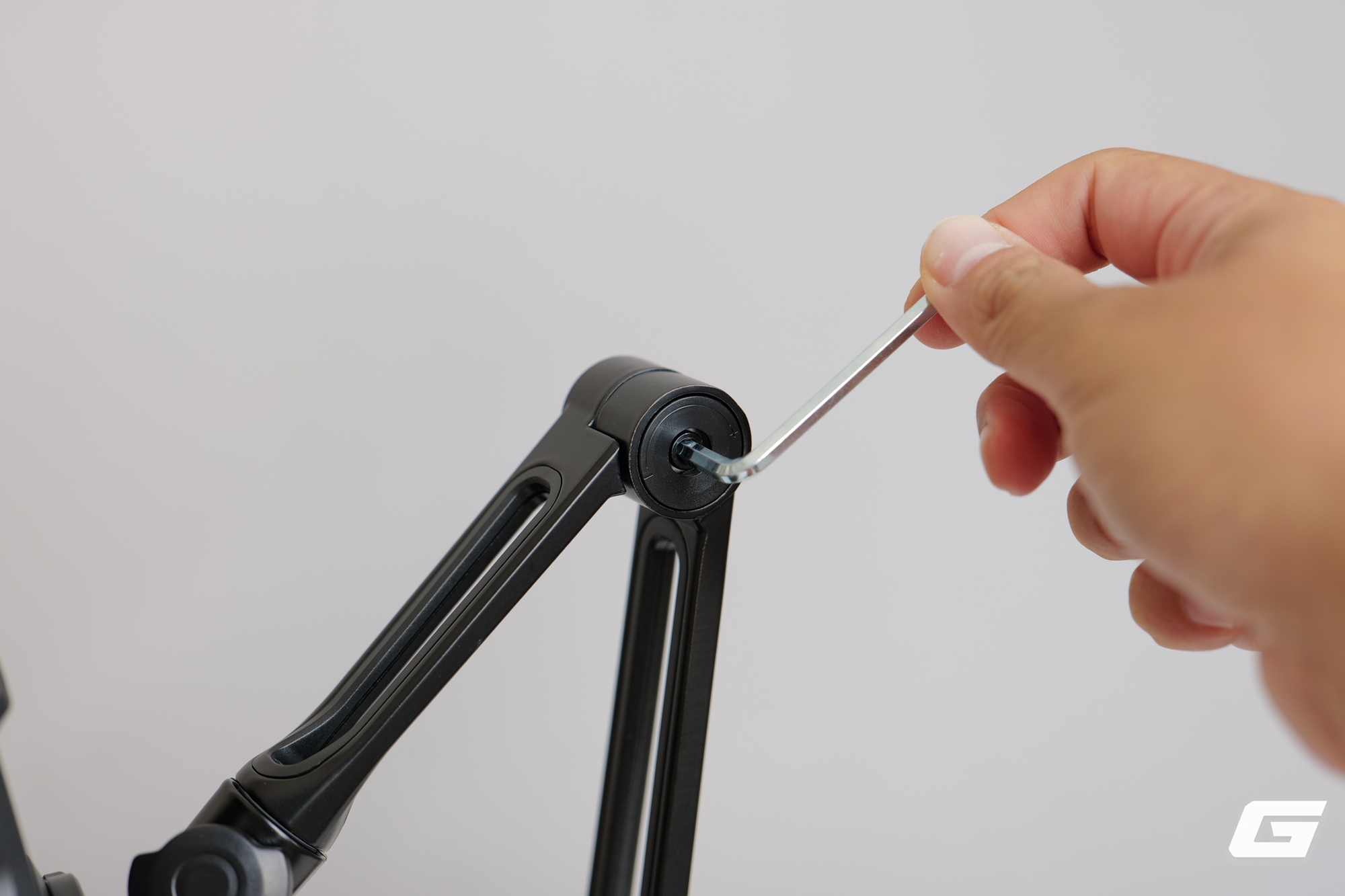 Đây là Twelve South HoverBar Duo: Một lần xuống tiền để có combo giá đỡ iPad để bàn lẫn kẹp treo kệ, có đáng tiền?- Ảnh 10.