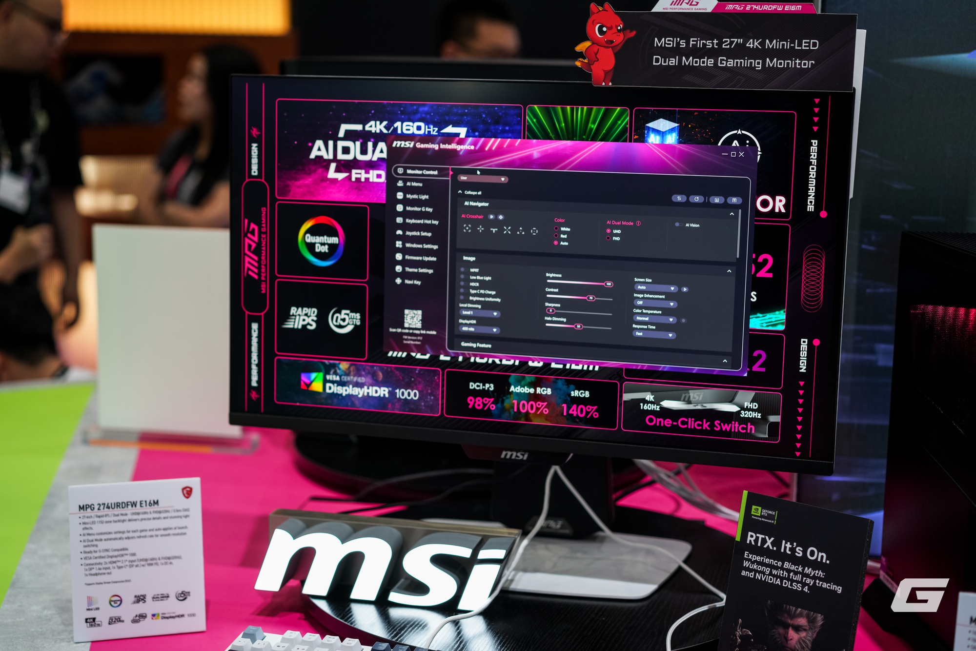 Dạo qua gian hàng MSI tại Computex 2025: GPU mạ Titan, tản nhiệt CPU mà có màn hình... to như smartphone- Ảnh 15.