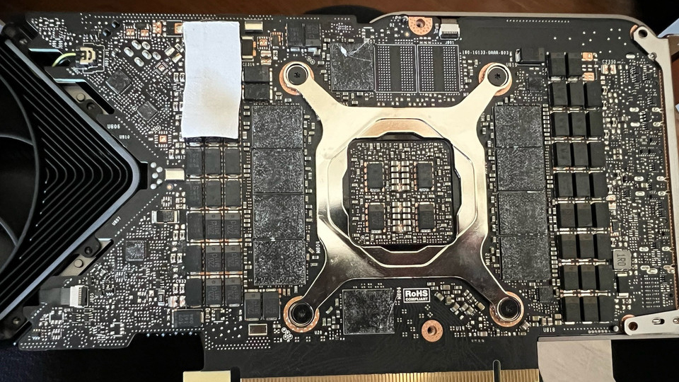 Chiếc RTX 3080 Ti hiếm hoi này có giá hơn 50 triệu đồng- Ảnh 2.
